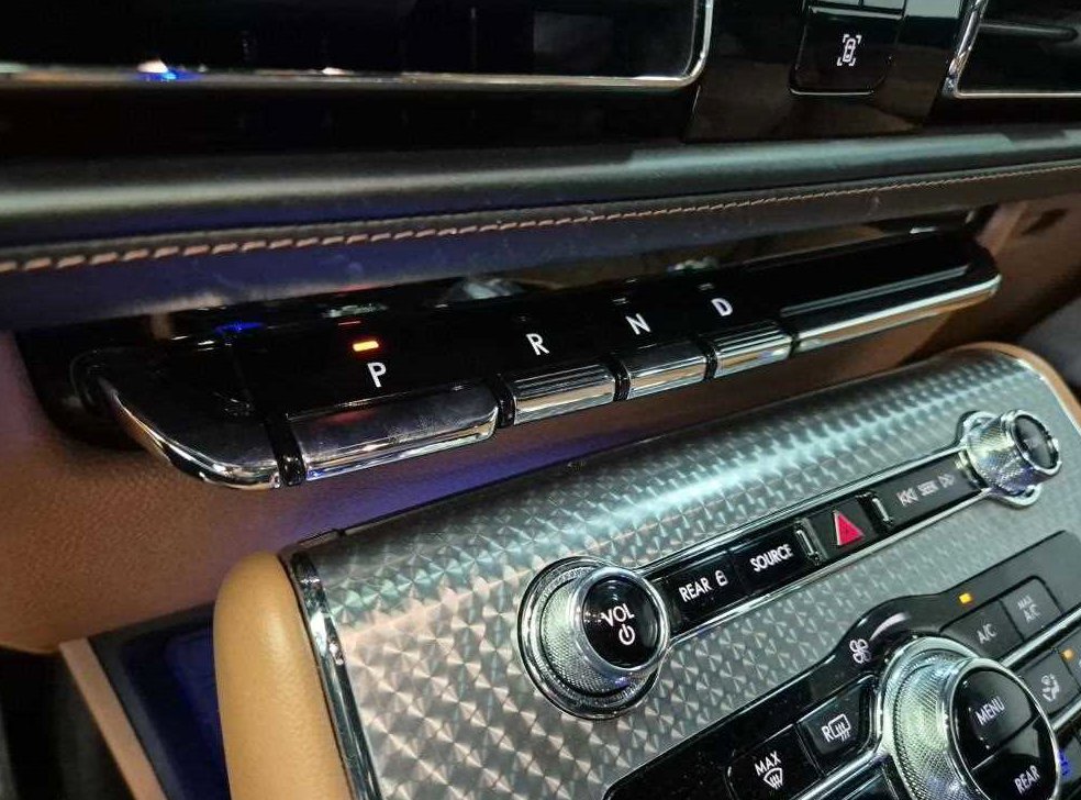 링컨 에비에이터 3.0 블랙라벨 AWD 사진 8
