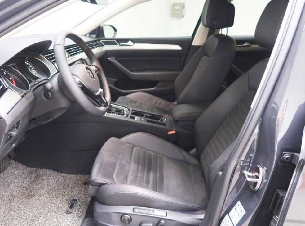 폭스바겐 파사트 2.0 TDI 사진 14