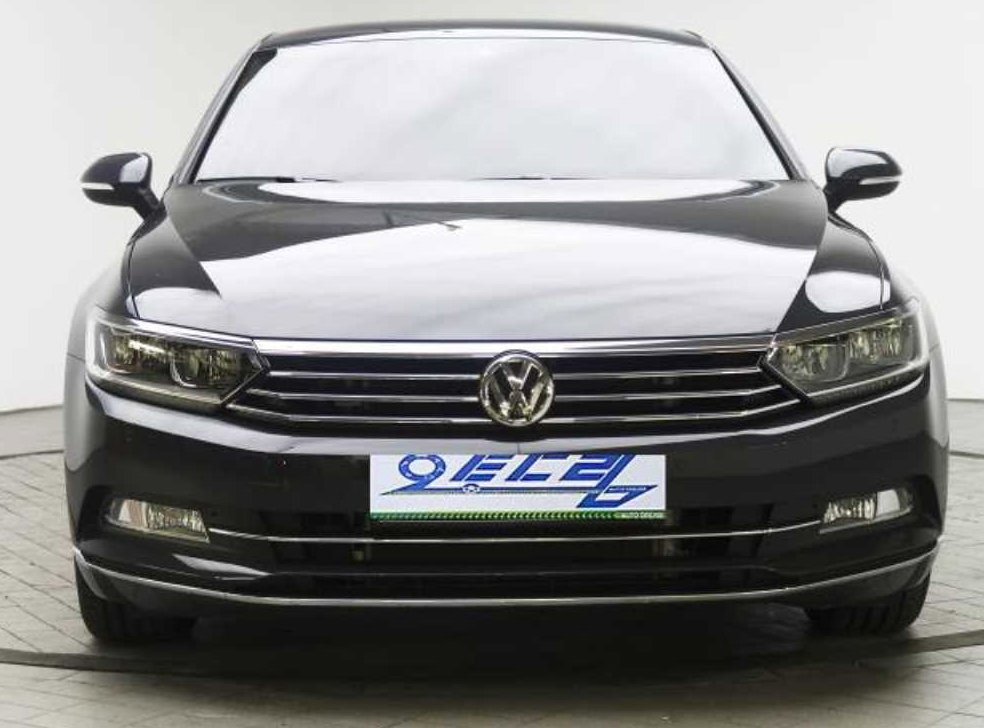 폭스바겐 파사트 2.0 TDI 사진 4