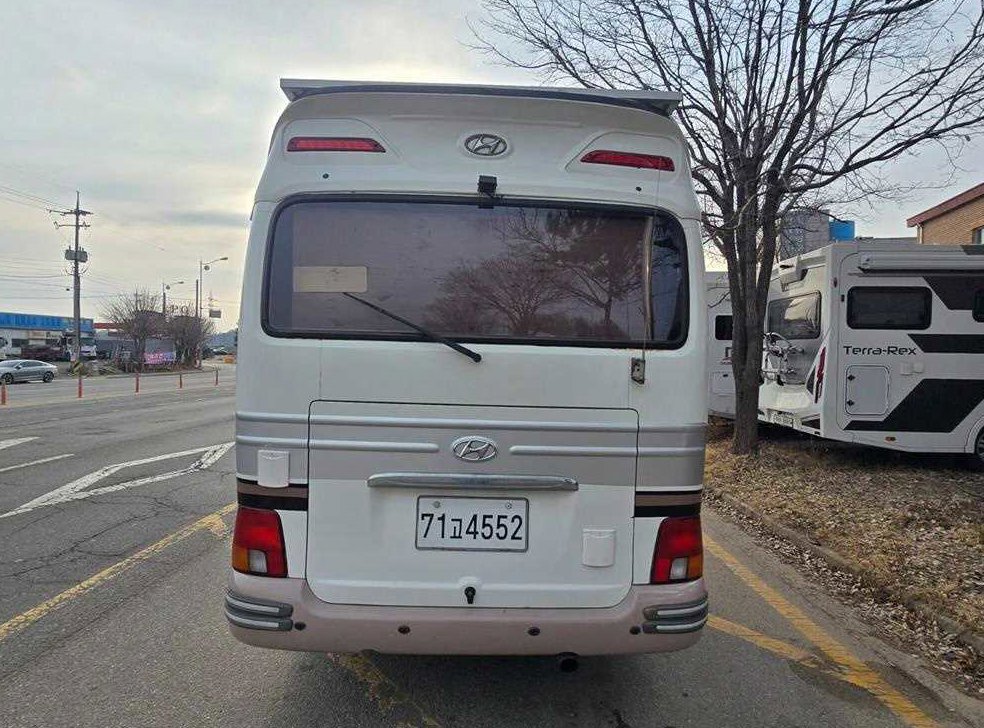 중대형버스 소형현대버스 캠핑카 사진 5