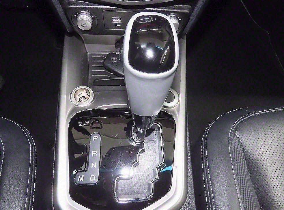 KG모빌리티(쌍용)  티볼리 가솔린 4WD 1.6 LX 사진 13