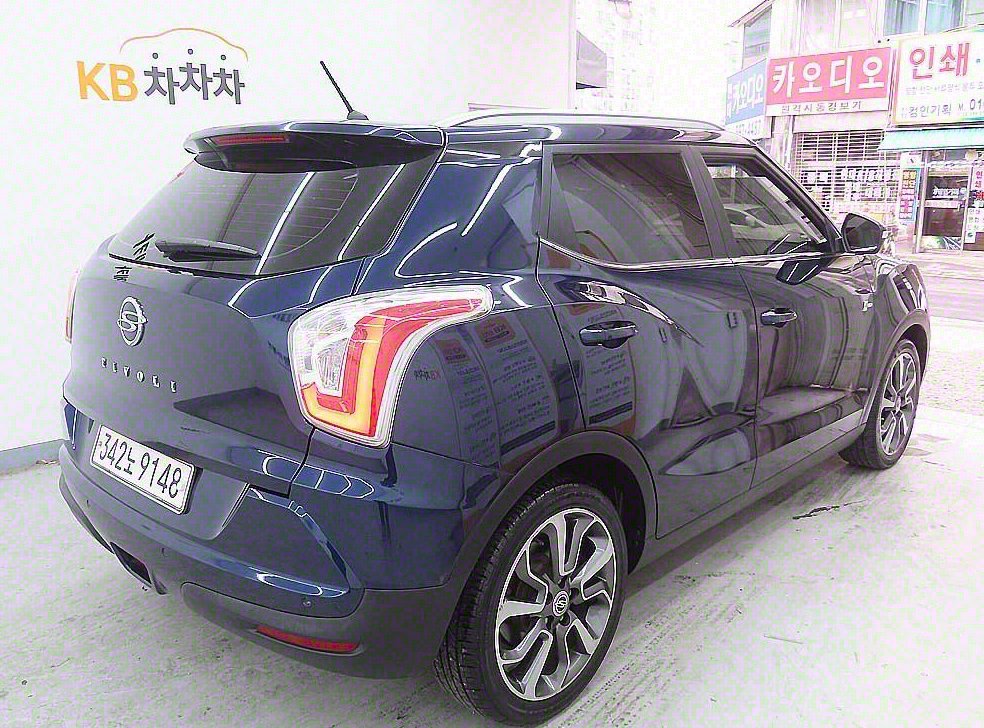 KG모빌리티(쌍용)  티볼리 가솔린 4WD 1.6 LX 사진 3
