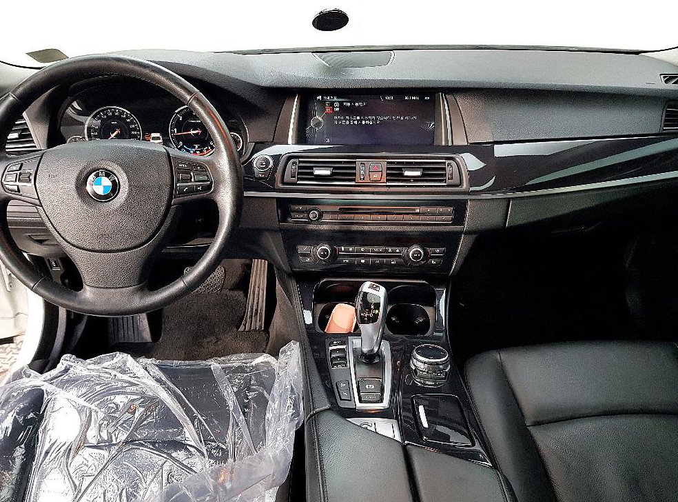 BMW 5시리즈 520d xDrive 사진 5