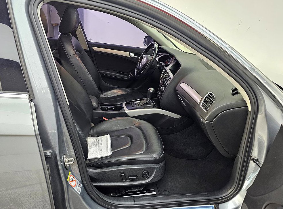 아우디 A4 2.0 TFSI 콰트로 사진 11