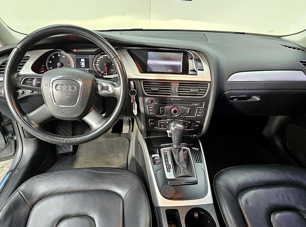 아우디 A4 2.0 TFSI 콰트로 사진 5