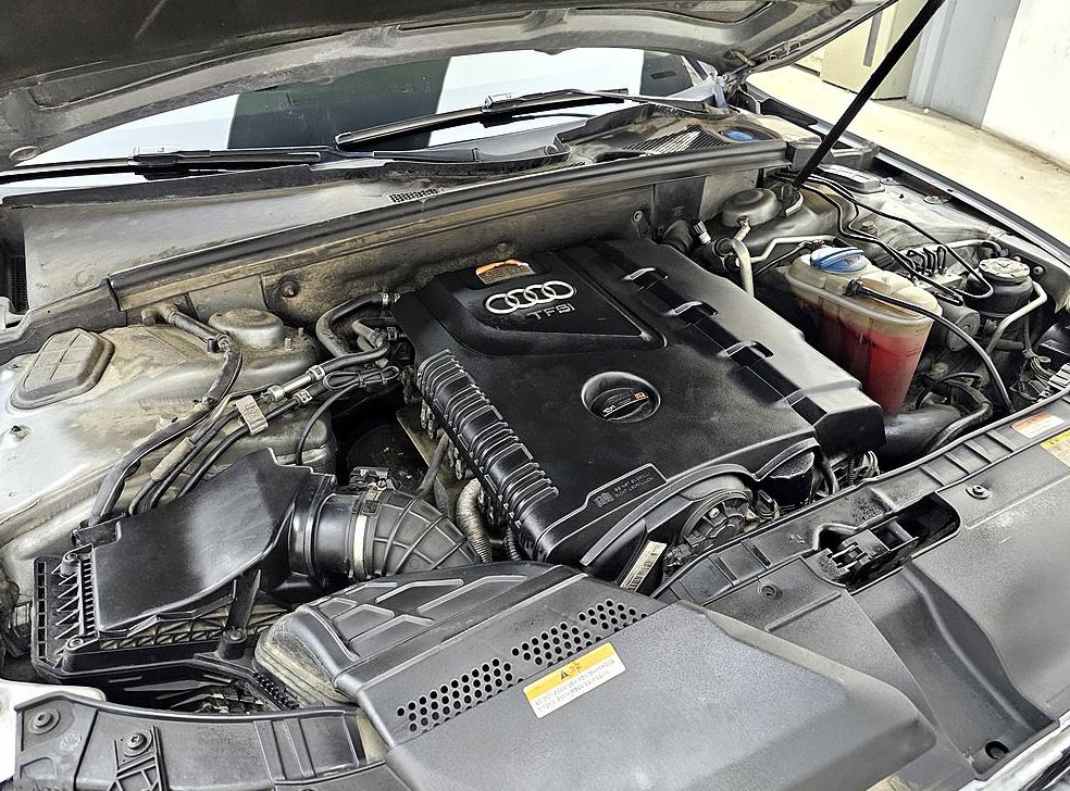 아우디 A4 2.0 TFSI 콰트로 사진 6