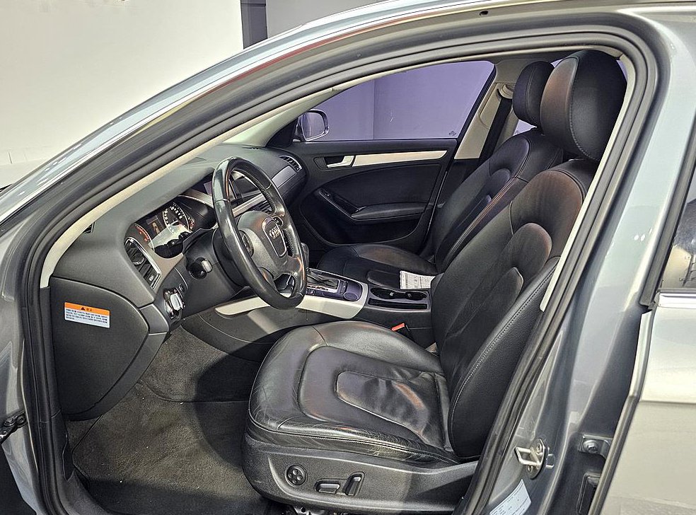 아우디 A4 2.0 TFSI 콰트로 사진 8