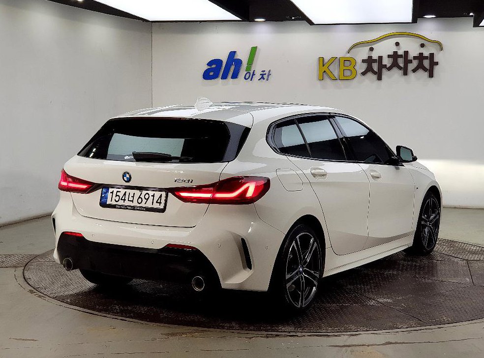 BMW 1시리즈 120i M 스포츠 사진 4