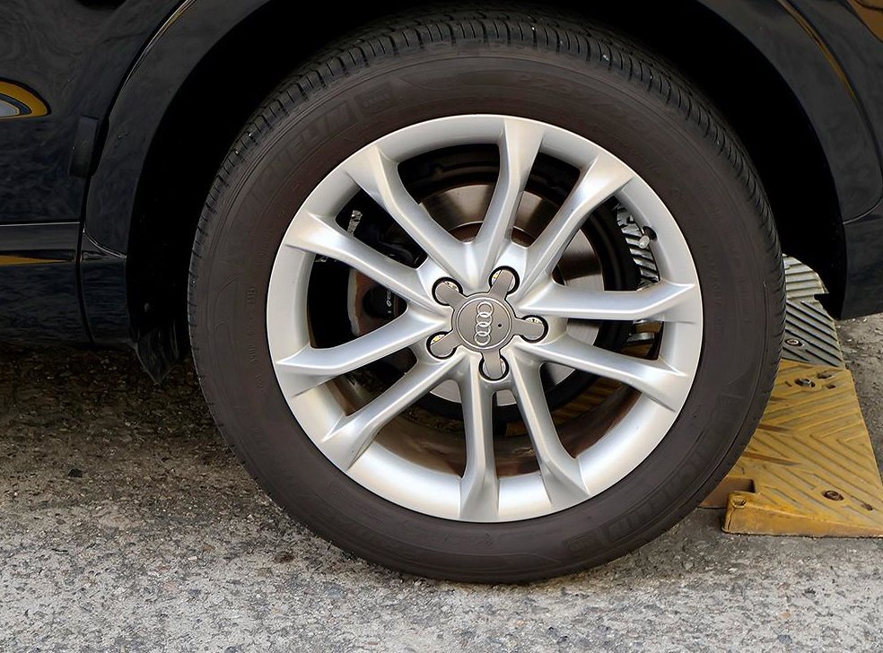 아우디 Q3 2.0 TDI 콰트로 사진 18