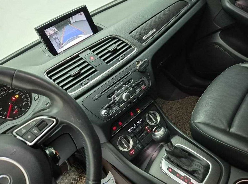아우디 Q3 2.0 TDI 콰트로 사진 10