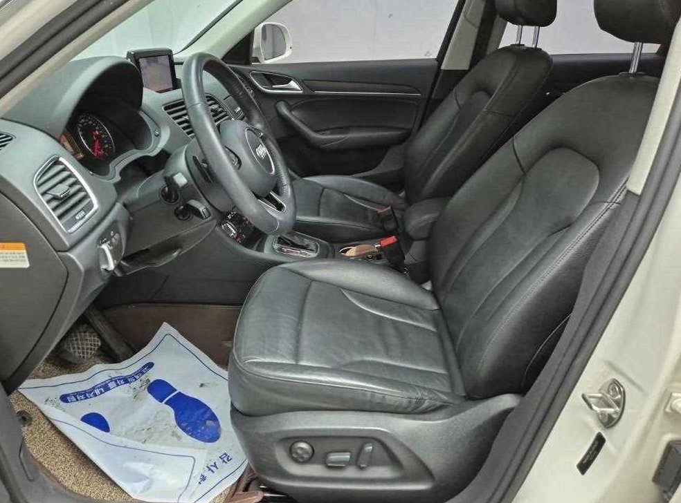 아우디 Q3 2.0 TDI 콰트로 사진 11