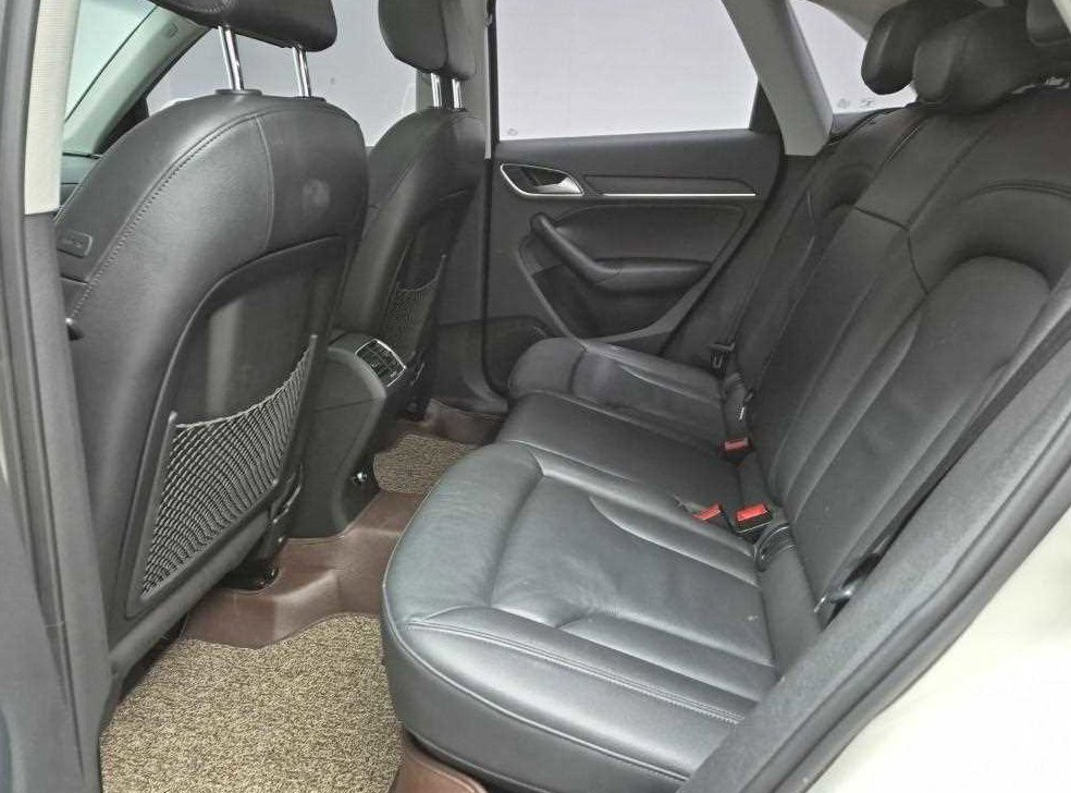 아우디 Q3 2.0 TDI 콰트로 사진 12