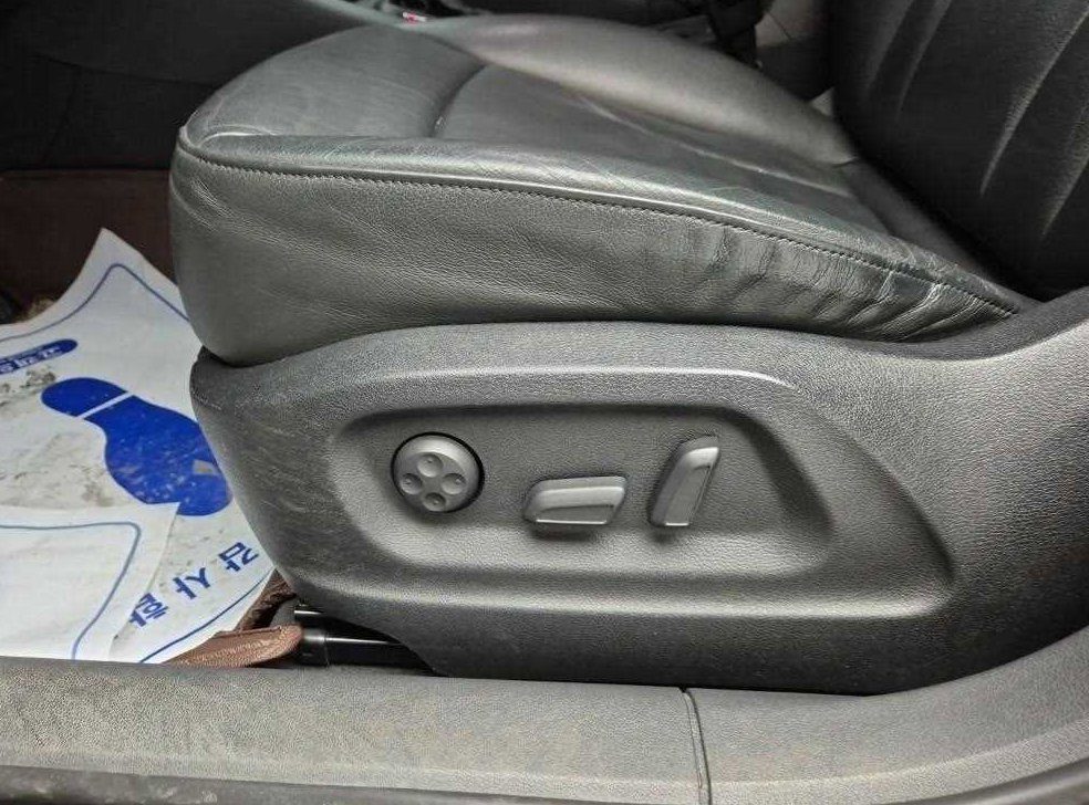 아우디 Q3 2.0 TDI 콰트로 사진 19