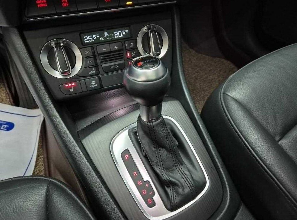 아우디 Q3 2.0 TDI 콰트로 사진 8