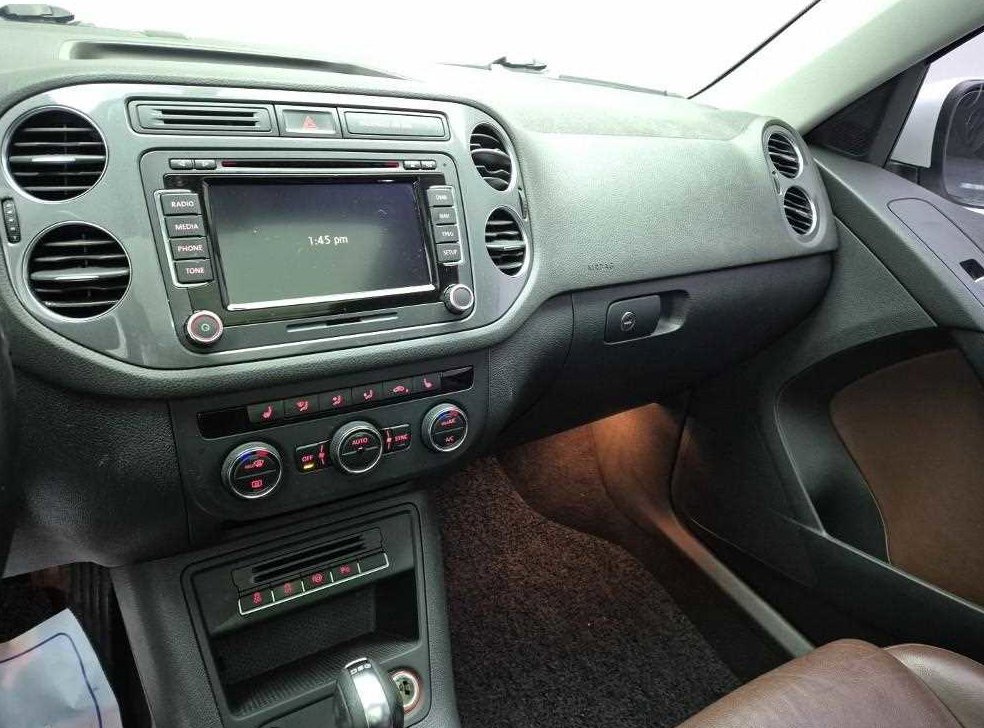폭스바겐 티구안 2.0 TDI 프리미엄 사진 10
