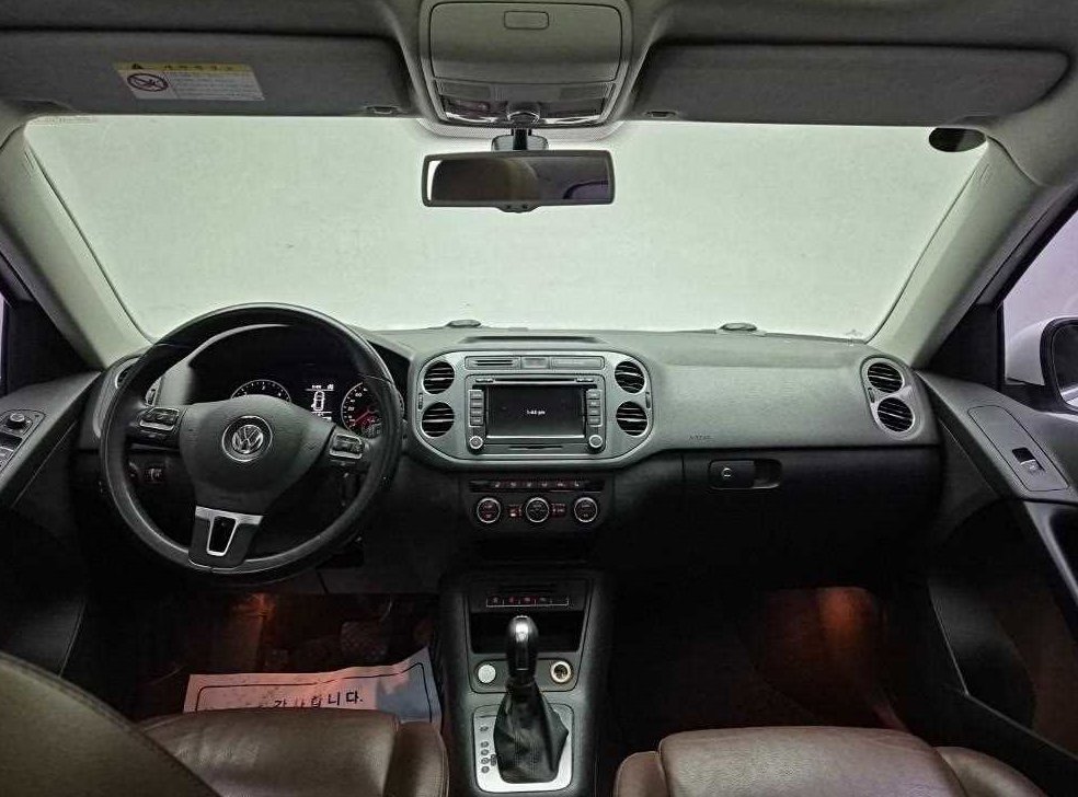 폭스바겐 티구안 2.0 TDI 프리미엄 사진 7