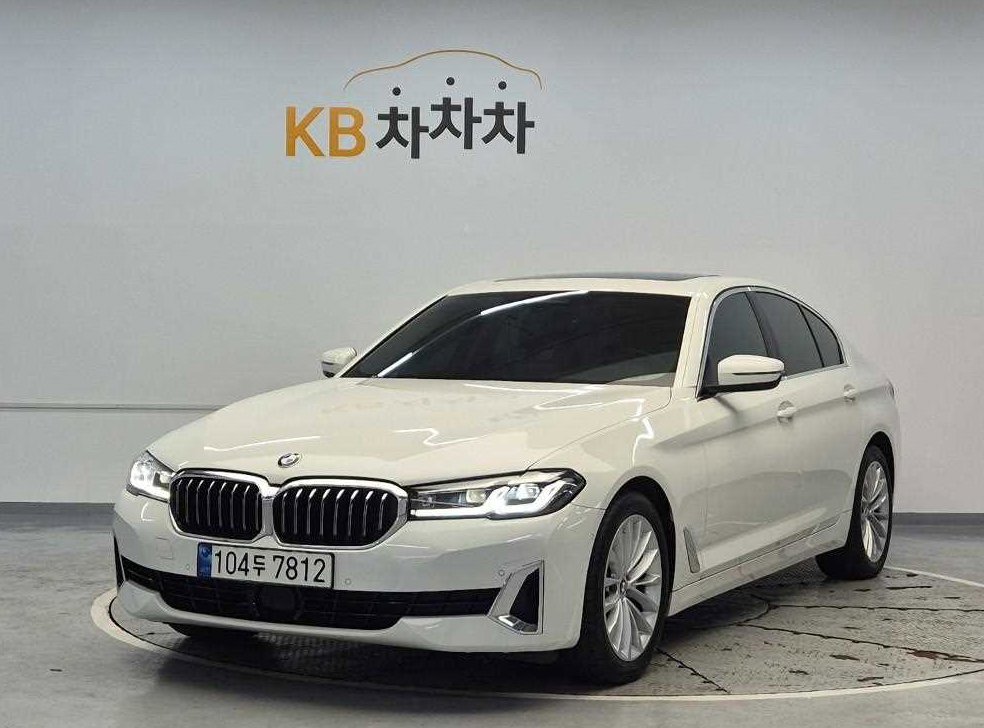 BMW 5시리즈 520i 럭셔리