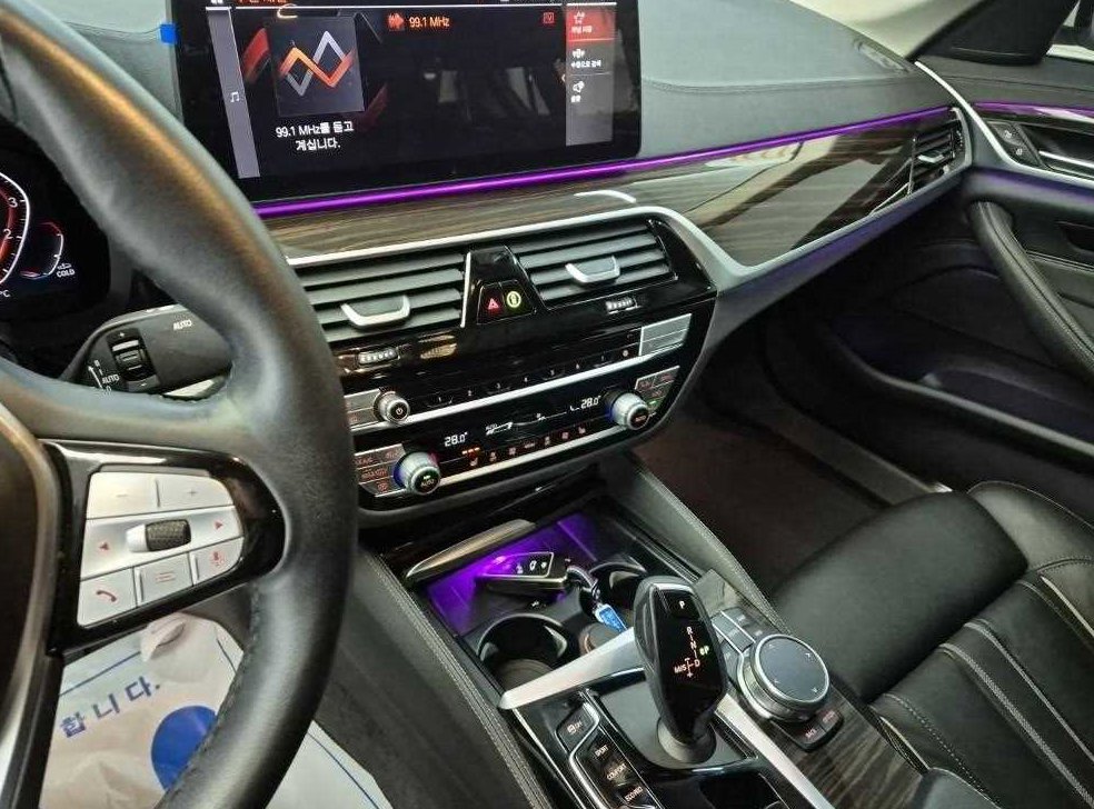 BMW 5시리즈 520i 럭셔리 사진 10