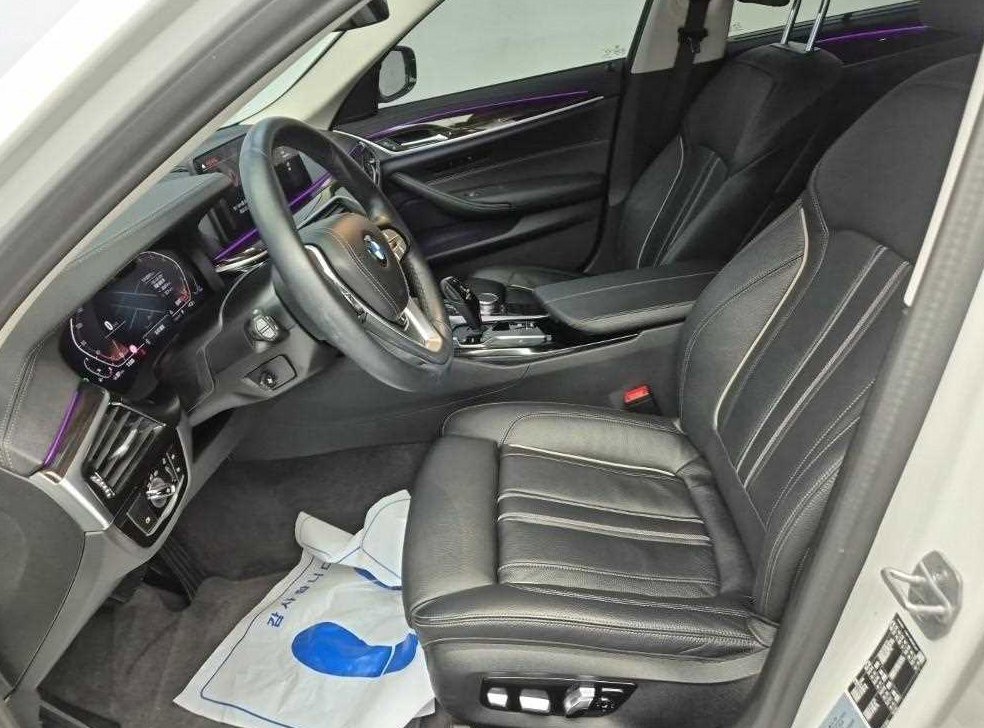 BMW 5시리즈 520i 럭셔리 사진 11