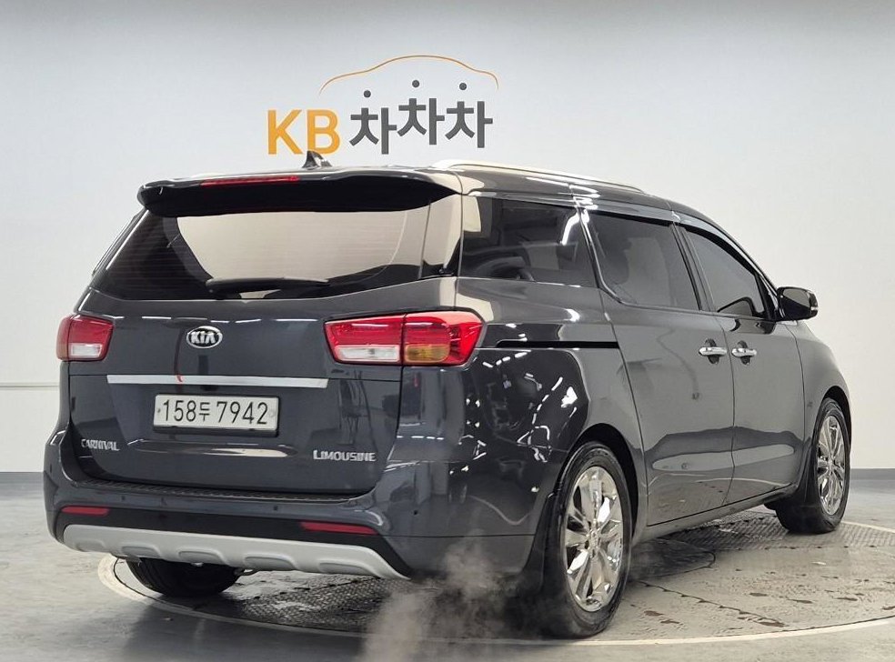 기아 카니발 가솔린 7인승 리무진 사진 2