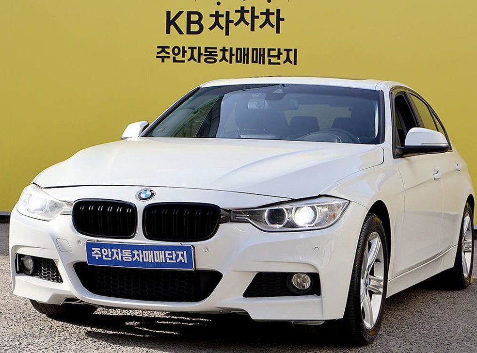 BMW 3시리즈 320d 사진 2