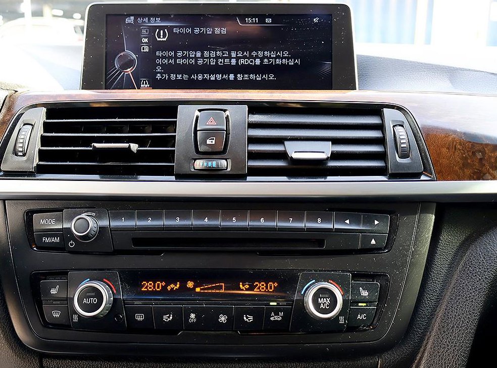 BMW 3시리즈 320d 사진 9