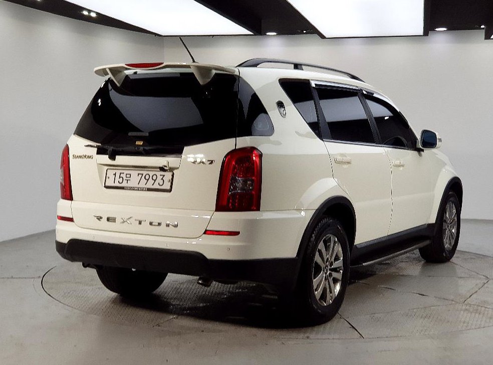 KG모빌리티(쌍용)  렉스턴 2.0  4WD RX7 사진 4