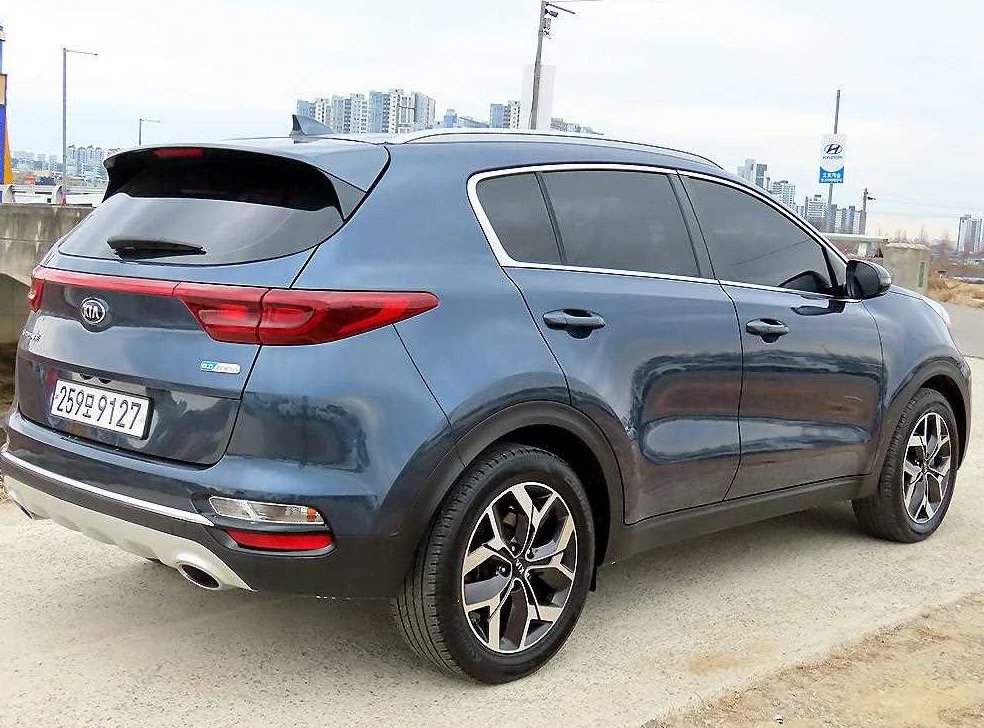 기아 스포티지 2.0 디젤 2WD 사진 3