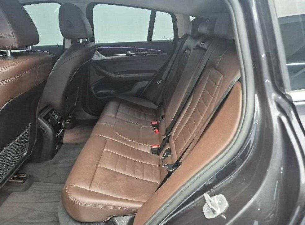 BMW X4 xDrive 20i xLine 사진 12