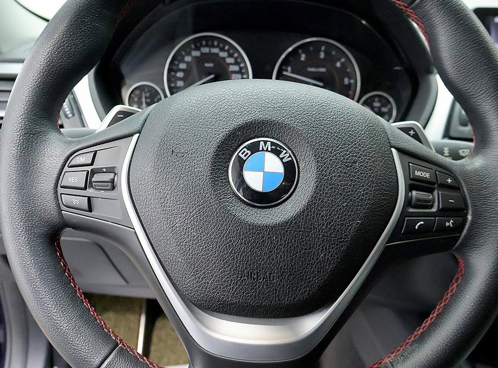 BMW 3시리즈 325d 스포츠 사진 14