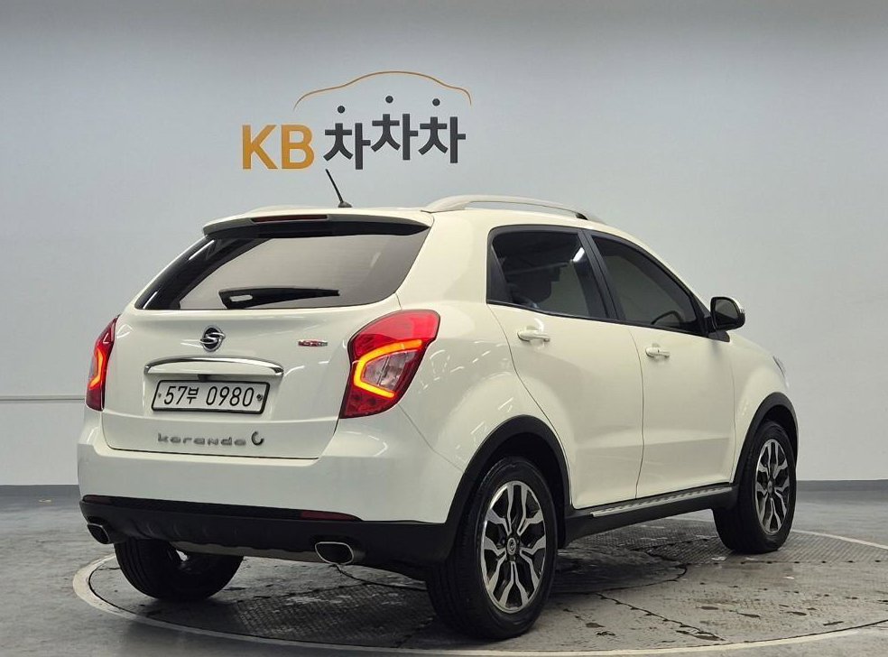 KG모빌리티(쌍용)  코란도 2WD 2.2 RX 사진 2
