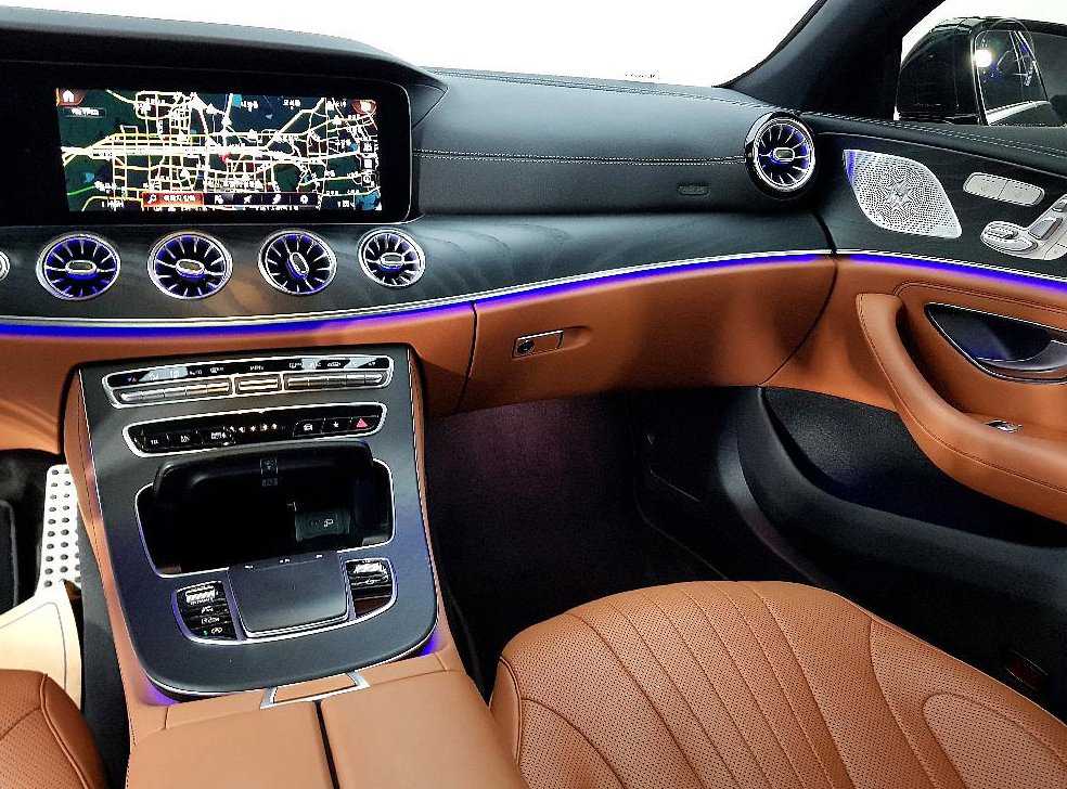 벤츠 CLS 클래스 CLS 300d 4MATIC 사진 10