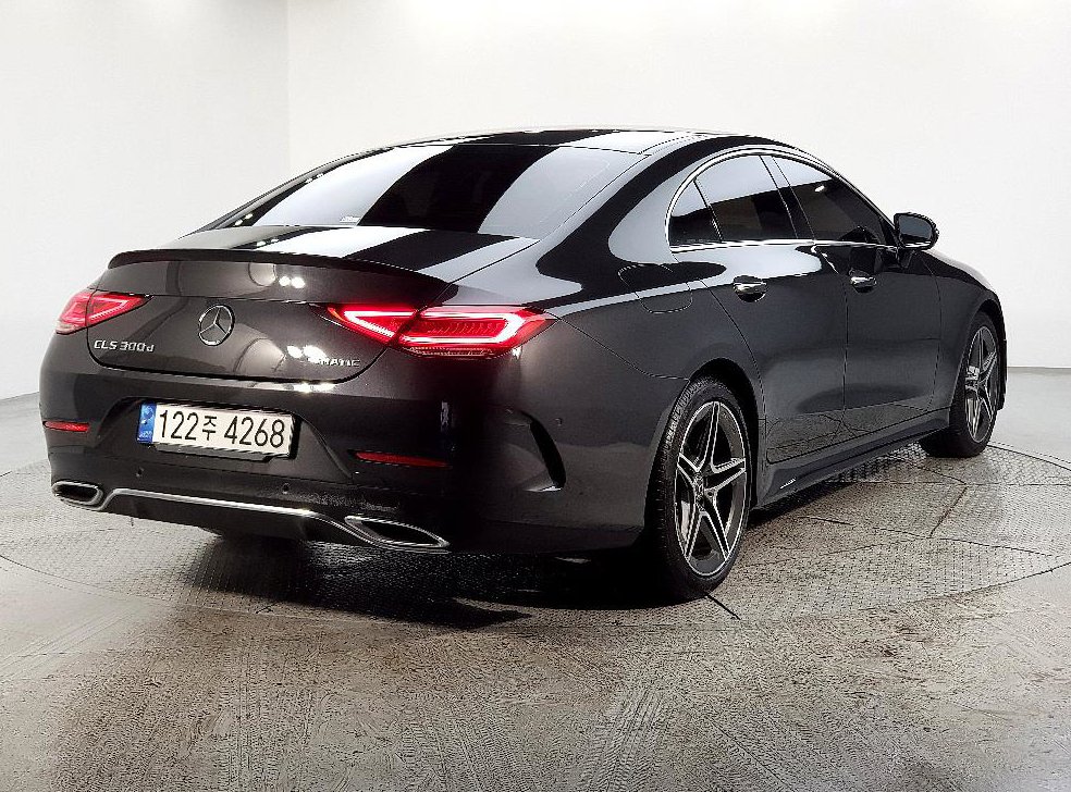 벤츠 CLS 클래스 CLS 300d 4MATIC 사진 4