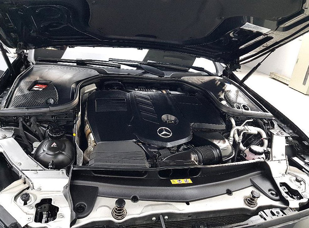 벤츠 CLS 클래스 CLS 300d 4MATIC 사진 6