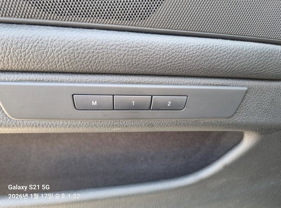BMW 5시리즈 528i xDrive 사진 12