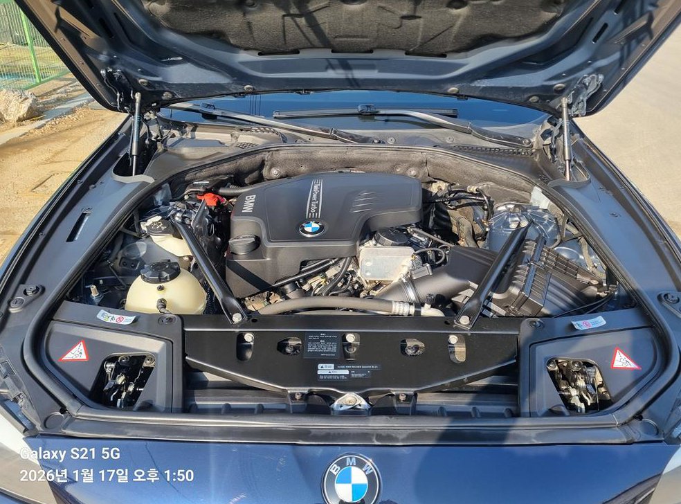 BMW 5시리즈 528i xDrive 사진 7