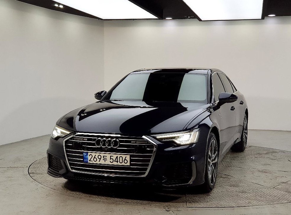 아우디 A6 45 TFSI 프리미엄 사진 2