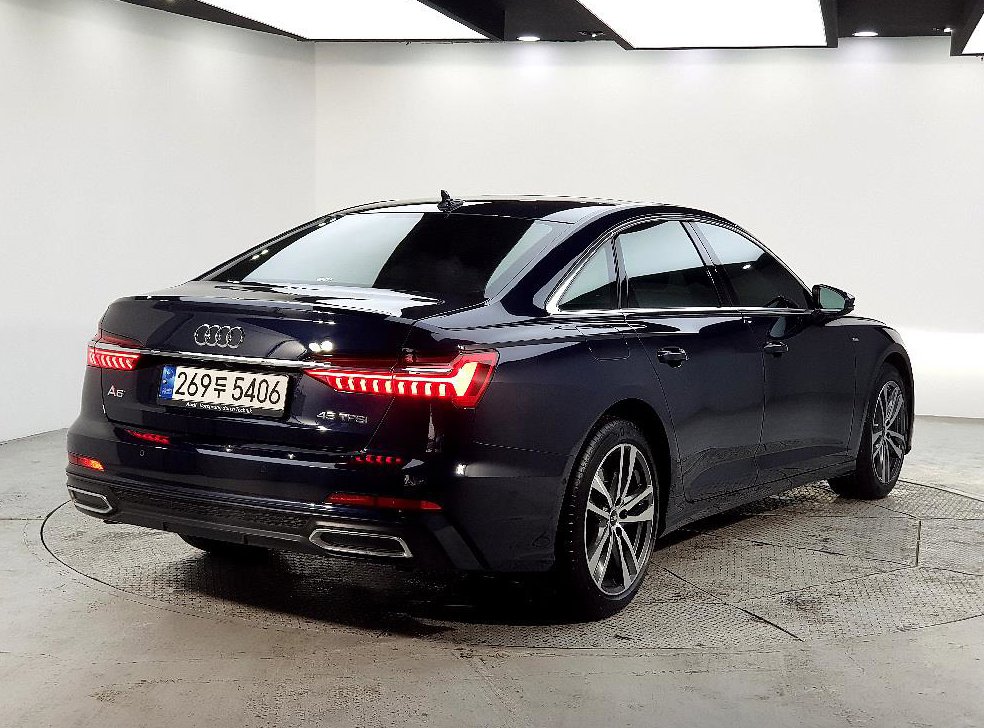 아우디 A6 45 TFSI 프리미엄 사진 4