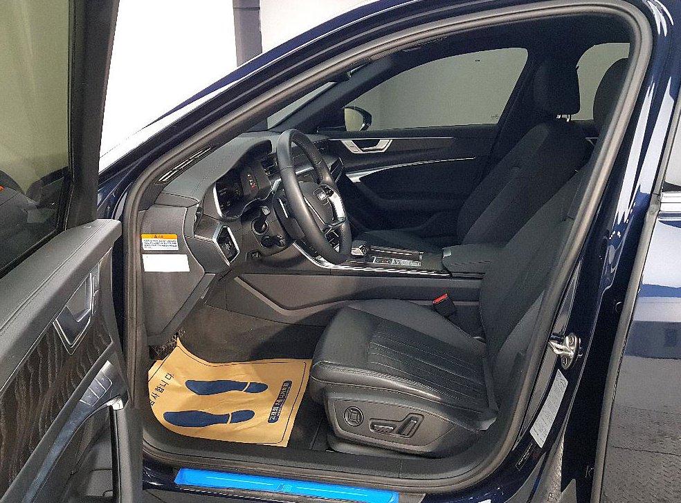 아우디 A6 45 TFSI 프리미엄 사진 8