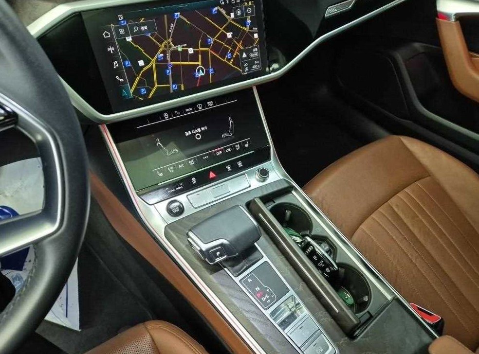아우디 A6 45 TFSI 프리미엄 사진 10