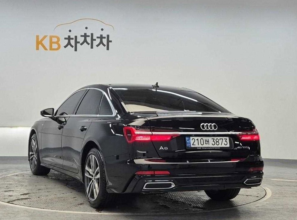 아우디 A6 45 TFSI 프리미엄 사진 2