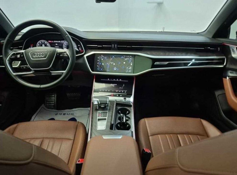 아우디 A6 45 TFSI 프리미엄 사진 7