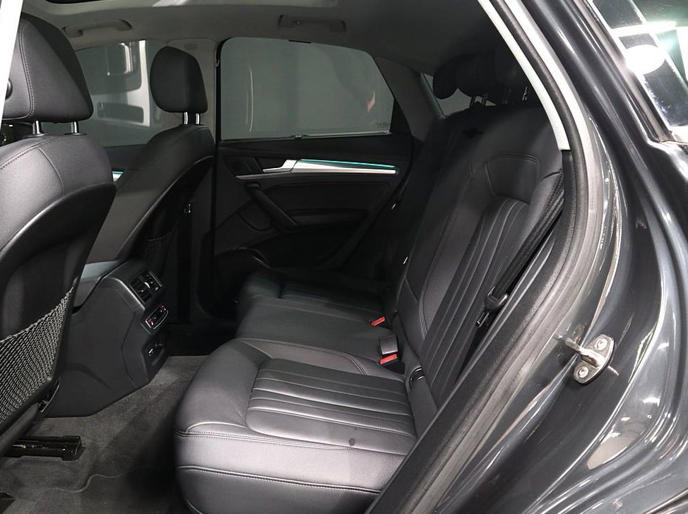 아우디 Q5 40 TDI 콰트로 스포트백 사진 10