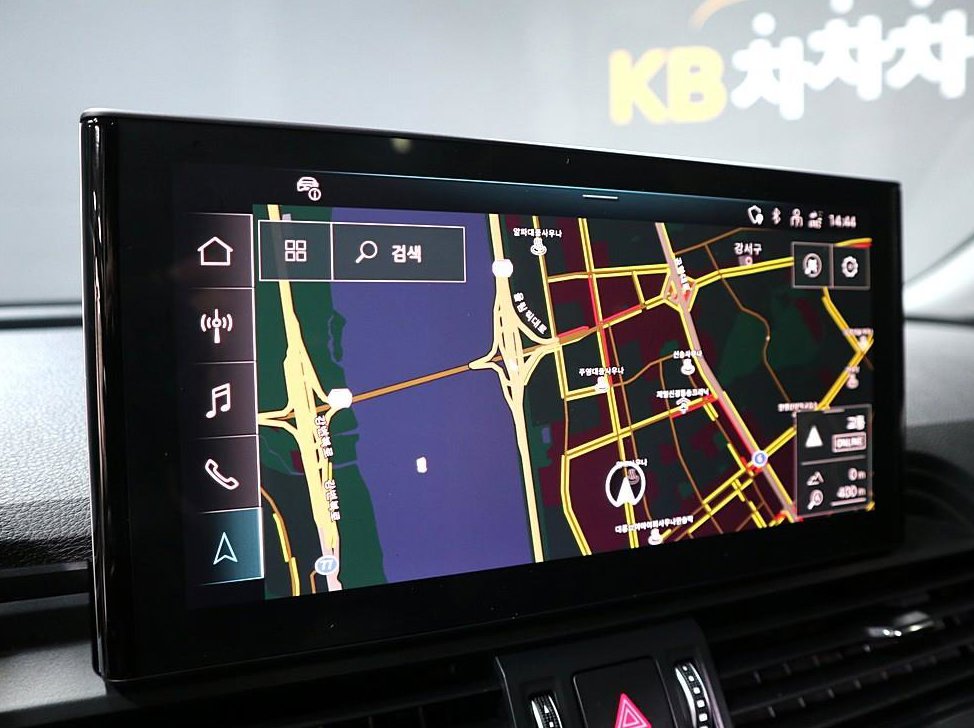 아우디 Q5 40 TDI 콰트로 스포트백 사진 11
