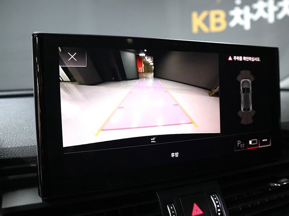 아우디 Q5 40 TDI 콰트로 스포트백 사진 12