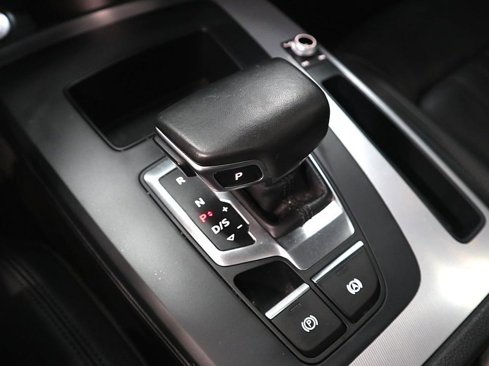 아우디 Q5 40 TDI 콰트로 스포트백 사진 14