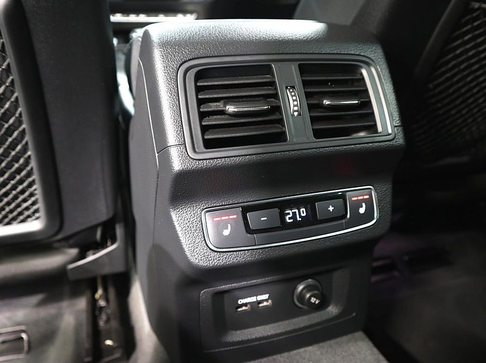 아우디 Q5 40 TDI 콰트로 스포트백 사진 15