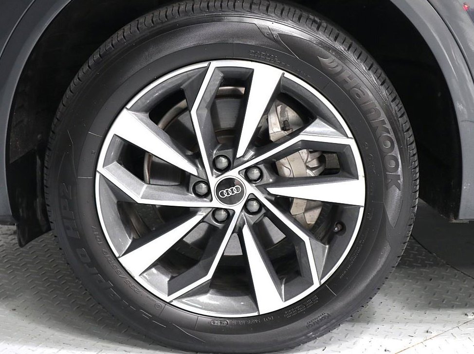 아우디 Q5 40 TDI 콰트로 스포트백 사진 18