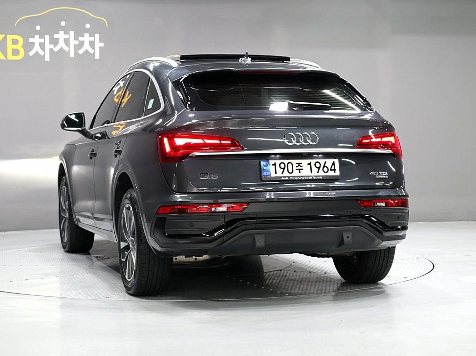아우디 Q5 40 TDI 콰트로 스포트백 사진 4