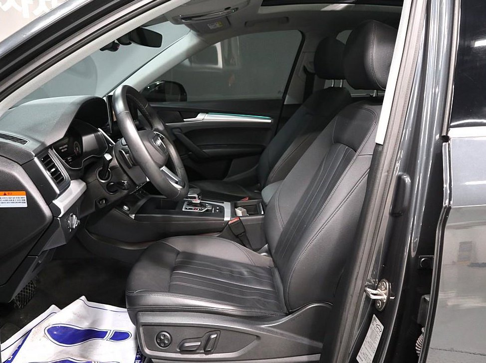 아우디 Q5 40 TDI 콰트로 스포트백 사진 9